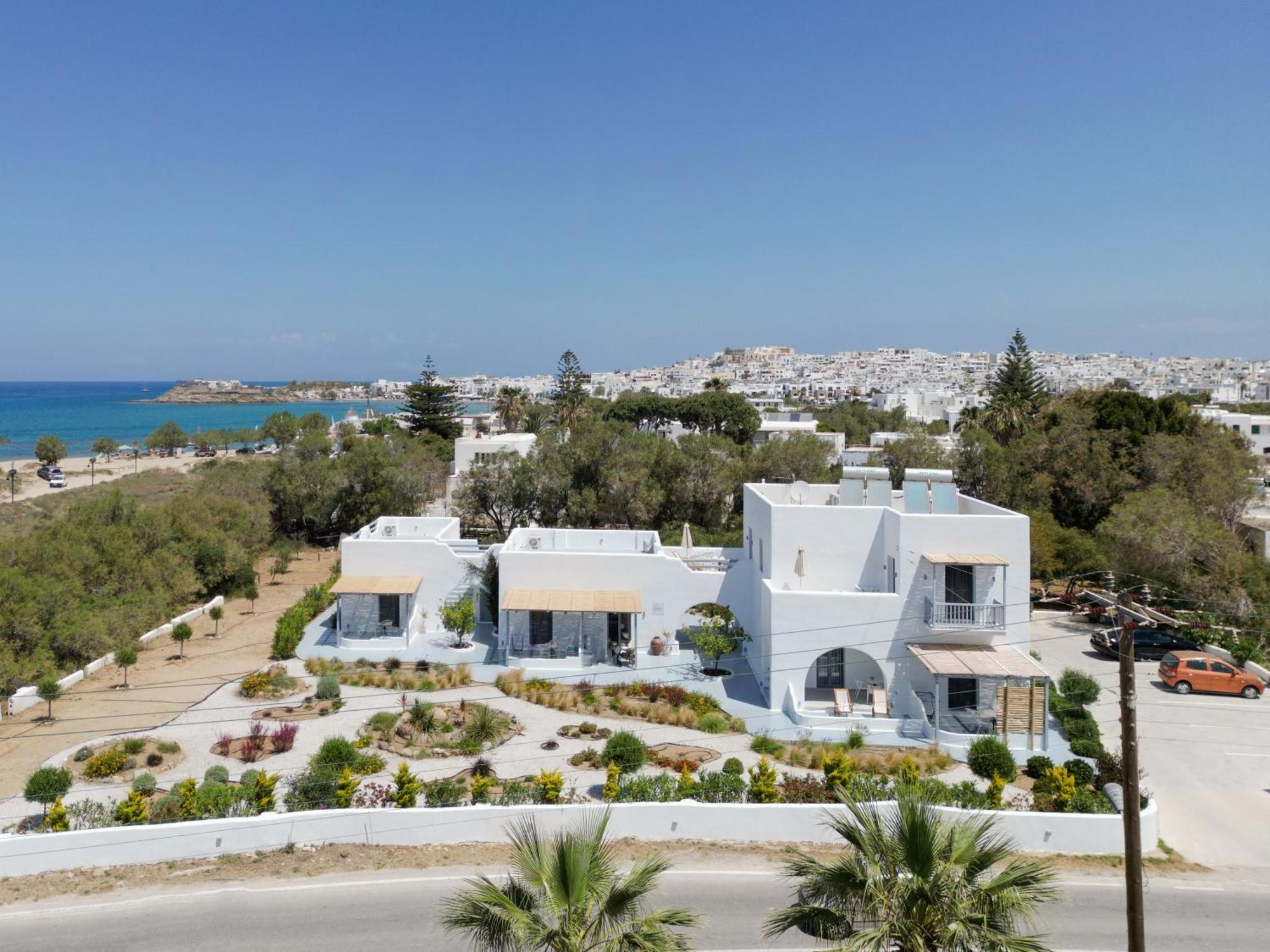 Crystal Mare Suites Naxos City Exterior photo