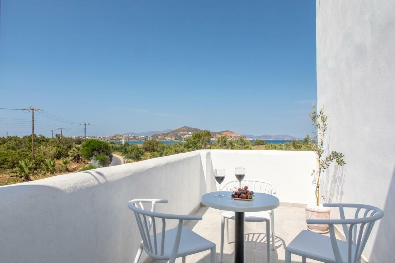 Crystal Mare Suites Naxos City Exterior photo