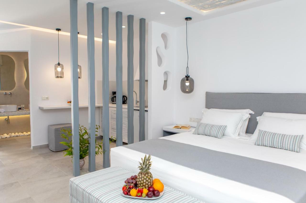Crystal Mare Suites Naxos City Exterior photo